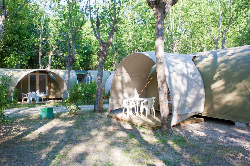 Camping Dei Tigli 소레델라고푸치니 외부 사진
